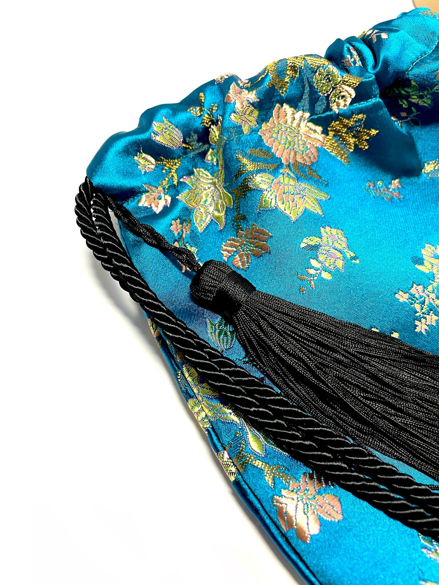 Kimono floral bucket bag