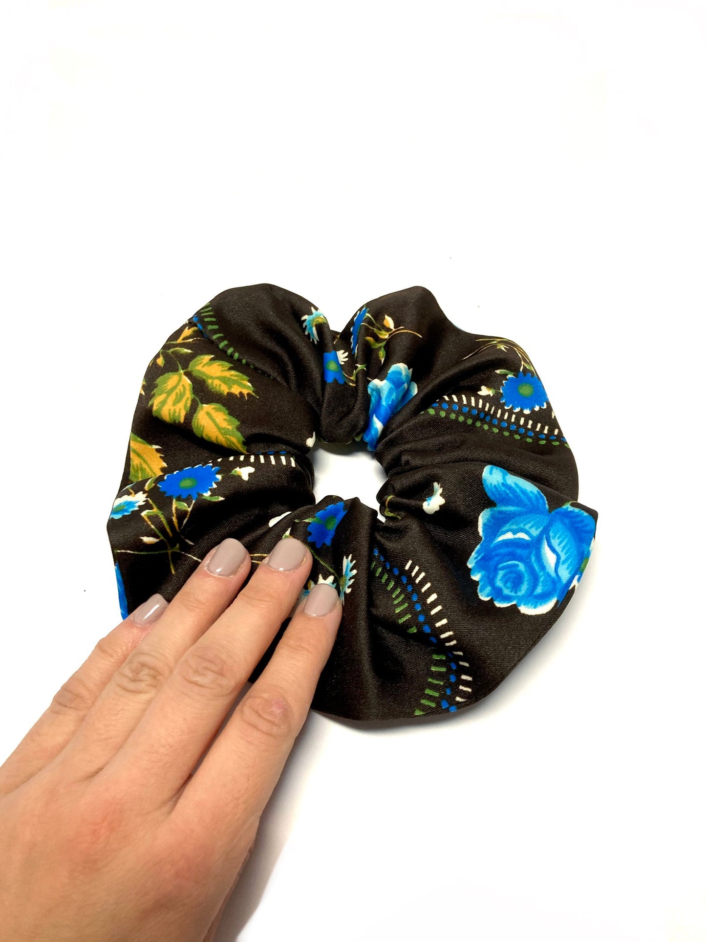Floral scrunchie