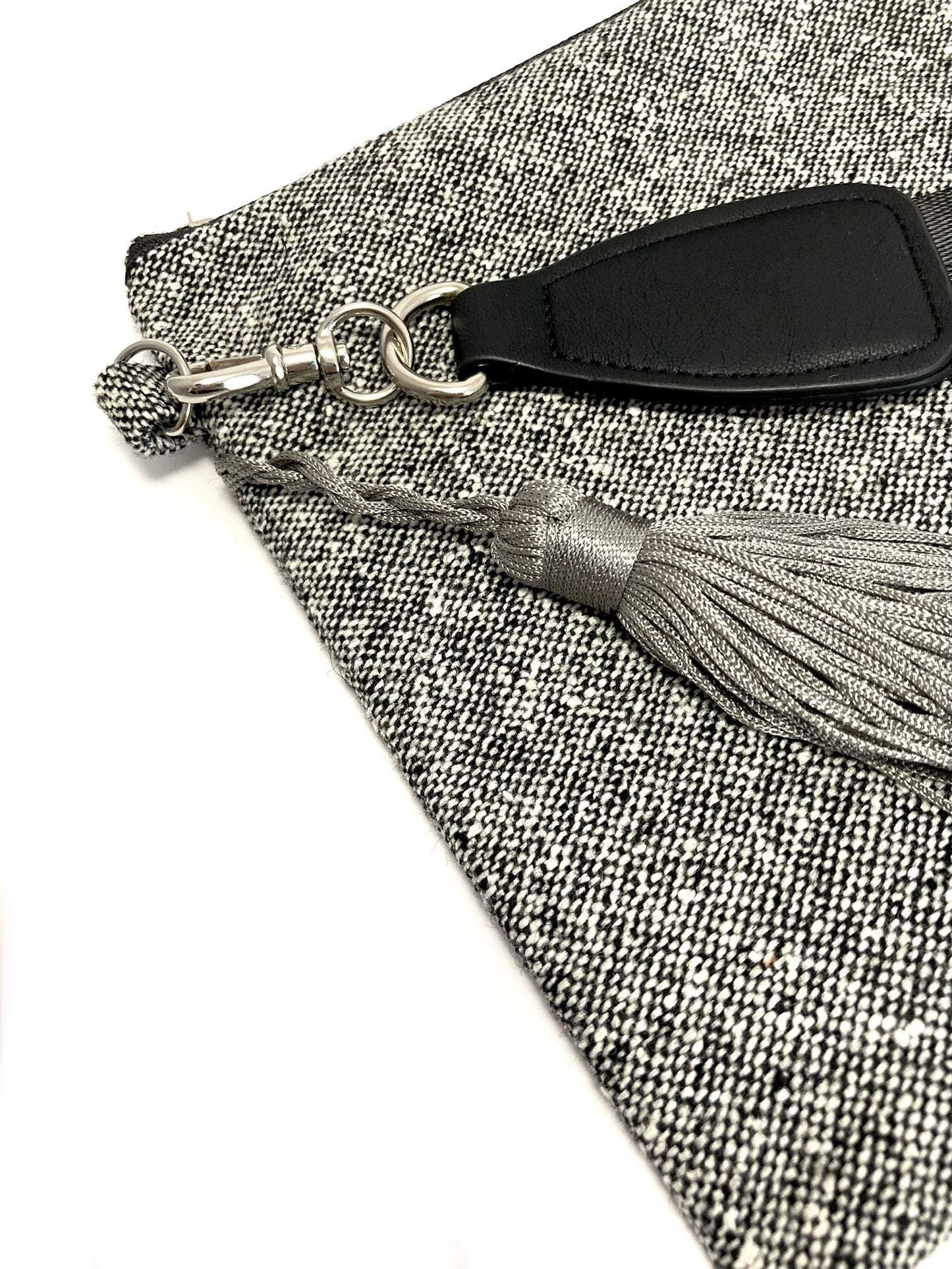 Gray crossbody bag with tassel