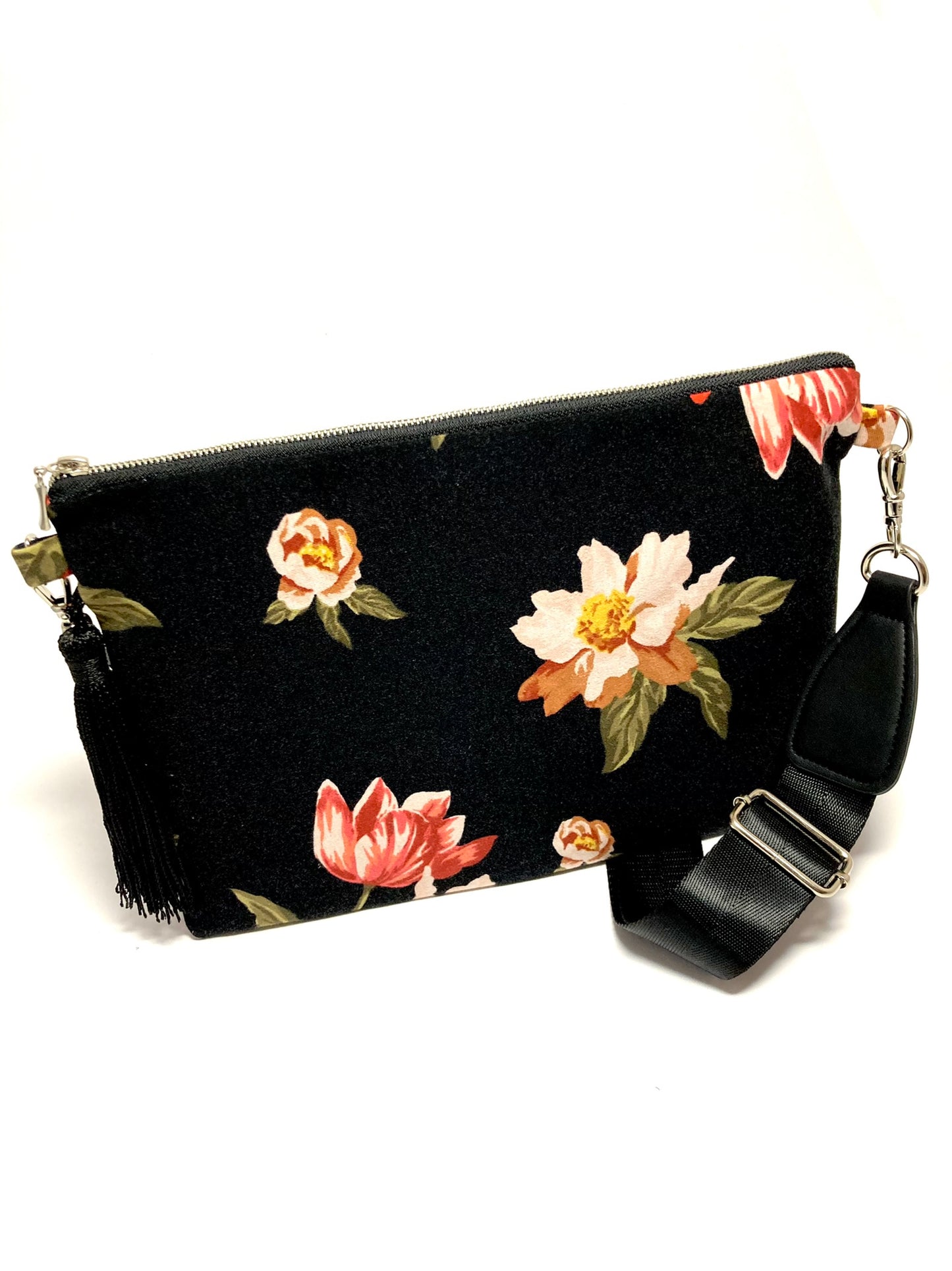 Floral boho bag with tassel