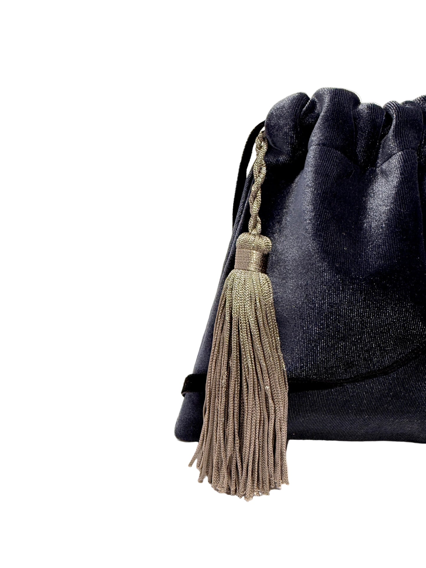 Little velvet handbag with tassel
