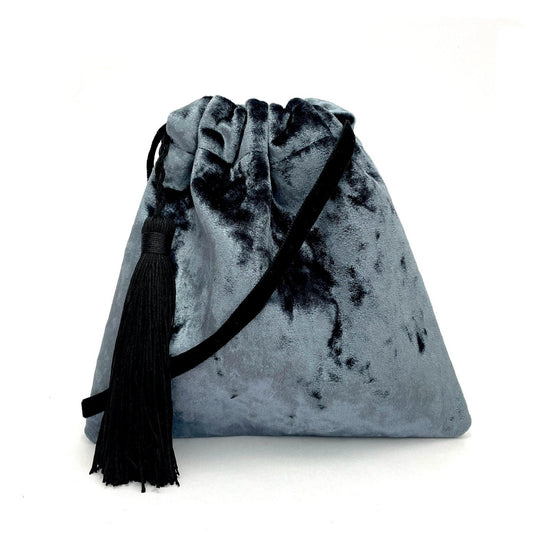 Little velvet handbag with tassel