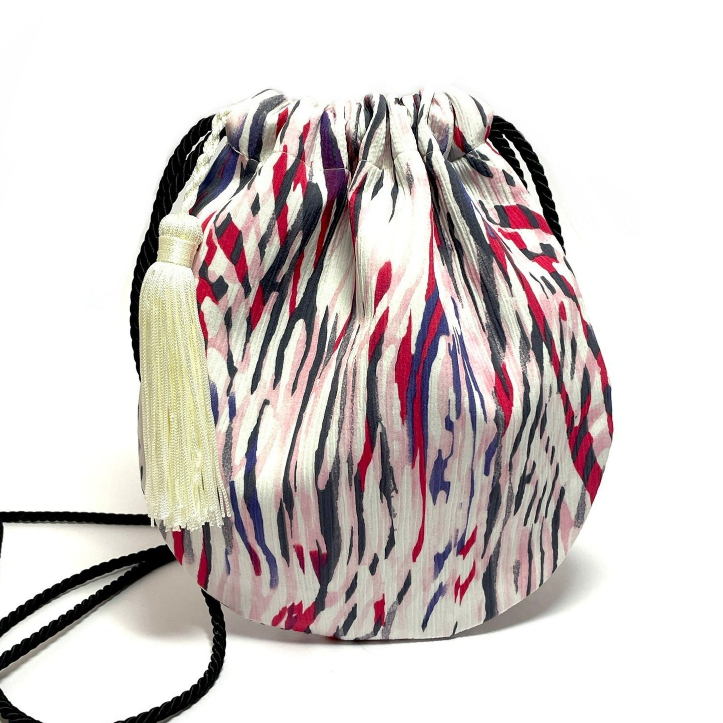 Colorful bucket bag with a tassel