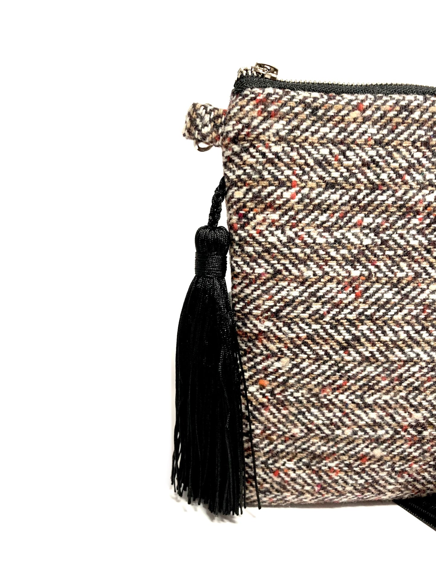 Woolen crossbody bag with tassel
